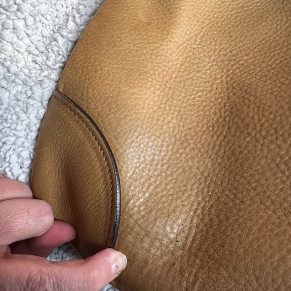 Vintage Gucci Handbag One Shoulder Bag 109147 tan
Mustard Leather Ladies GUCCI - Picture 9 of 16